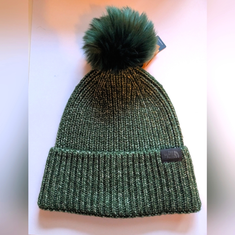 NWT The North Face Airspun Pom Beanie